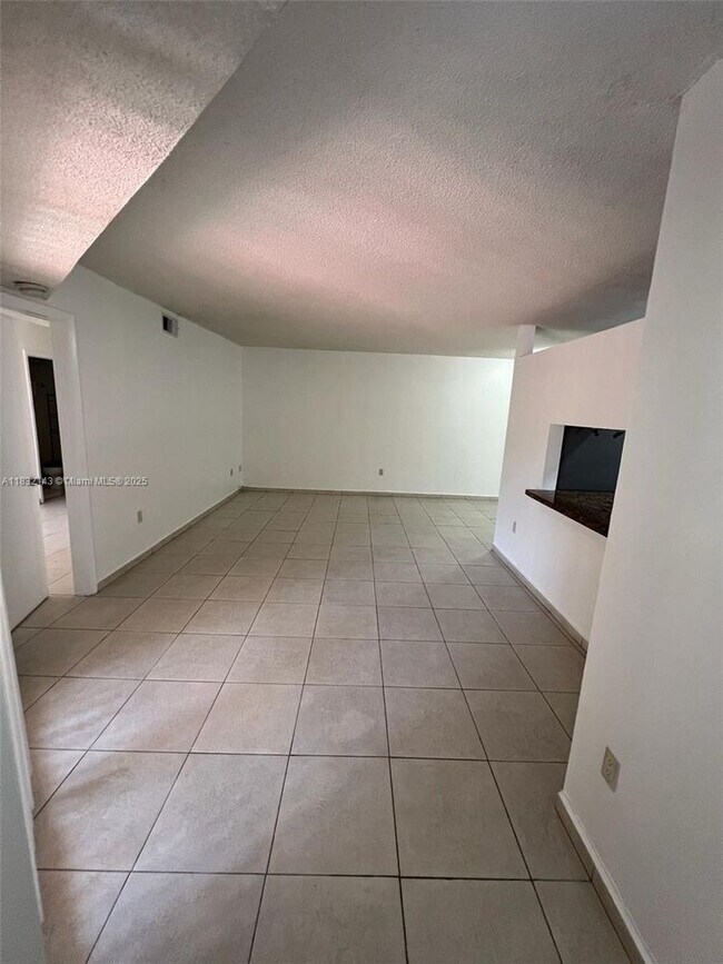 Building Photo - 15605 SW 74th Cir Dr