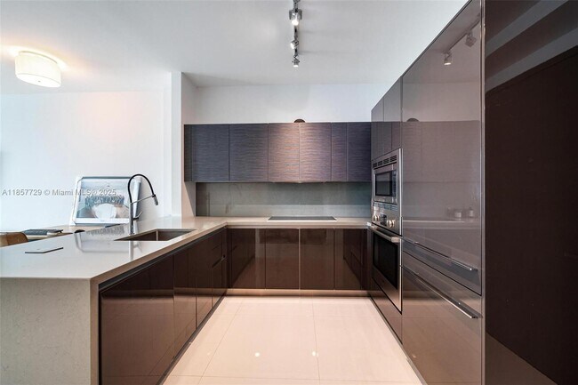 Foto del edificio - 1080 Brickell Ave