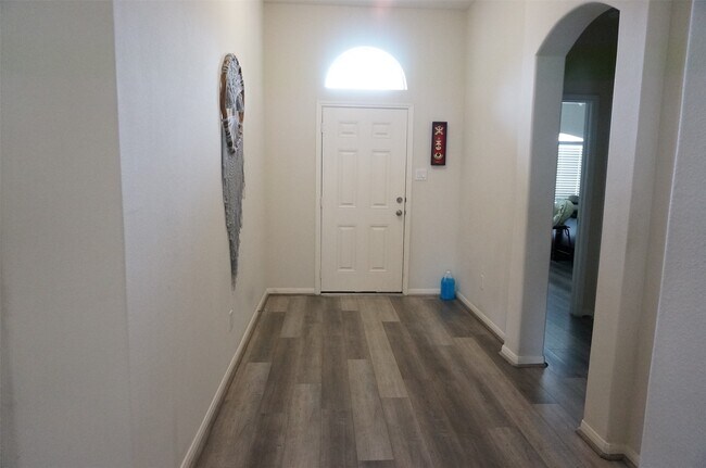 Foto del edificio - 2614 Whitetip Ct