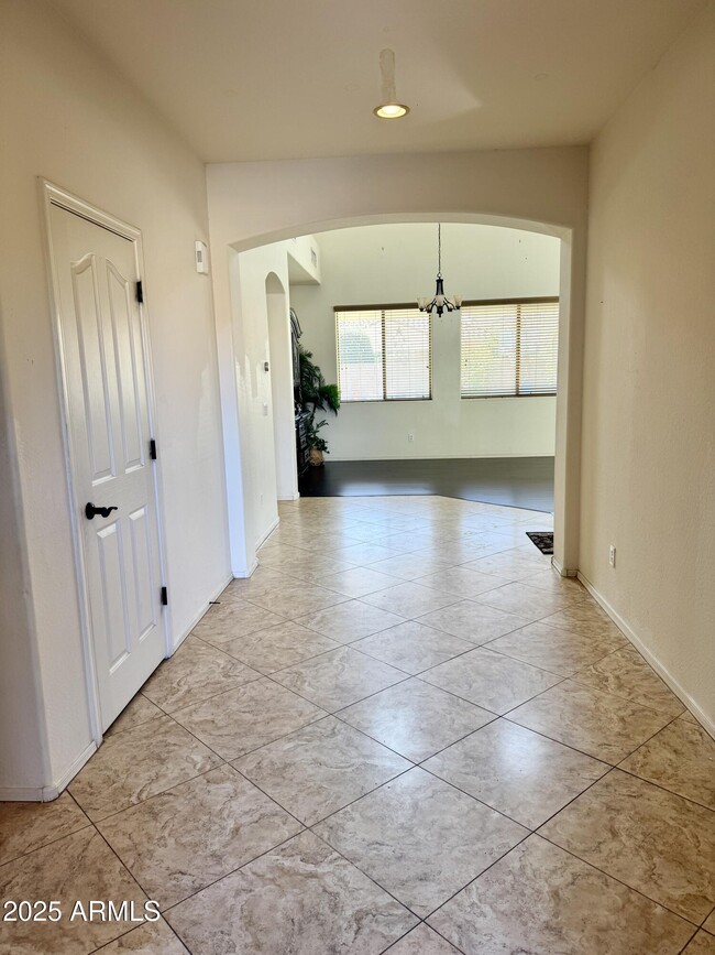 Foto del edificio - 3641 E Kingbird Pl