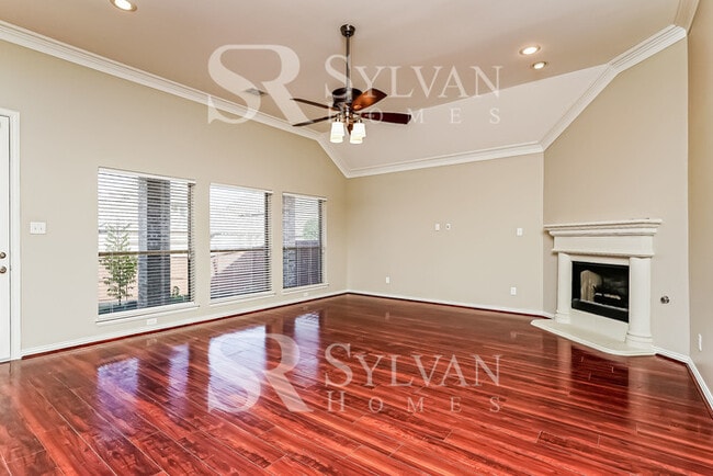 Photo - Gorgeous 4BR contemporary Home!