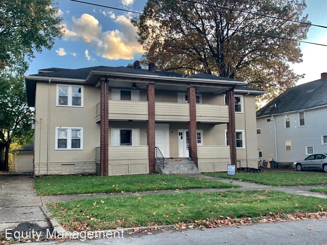 133 E Broadway Ave, Girard, OH 44420 House Rental in Girard, OH