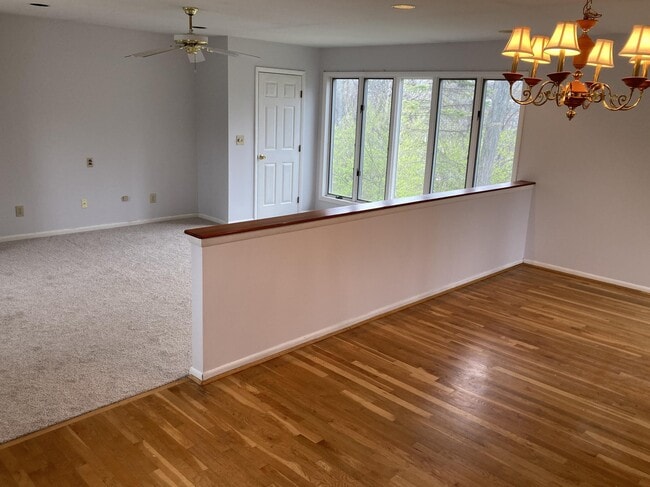 Building Photo - 20 Aqua Vista Ct