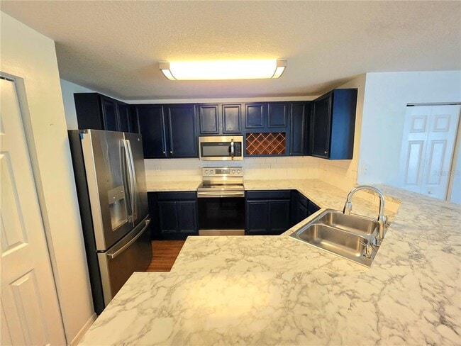 Building Photo - 3018 Royal Tuscan Ln