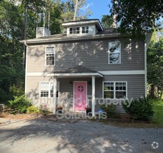 Building Photo - 811 Bonham Ave