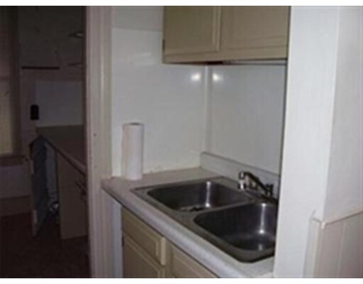 Building Photo - 7 Maxwell St