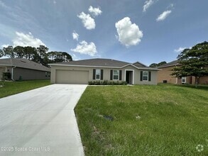 Building Photo - 2154 Ramsdale Dr SE