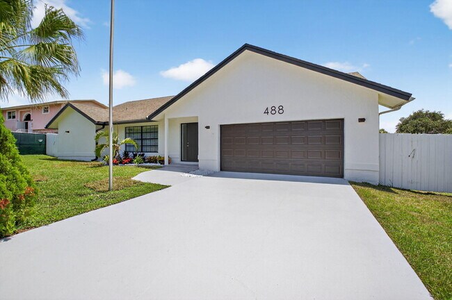 Foto del edificio - 488 NW 13th St