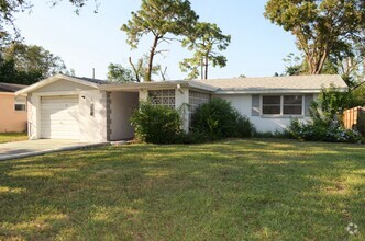 Building Photo - 5527 Front Dr