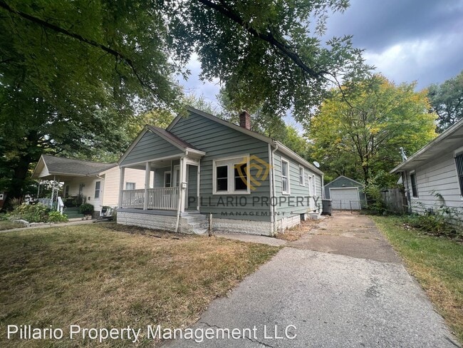 Building Photo - 3 br, 1.5 bath House - 3425 Hillside Ave.