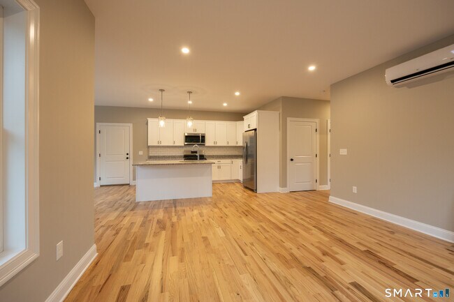 Foto del edificio - 219 Old Towne Rd