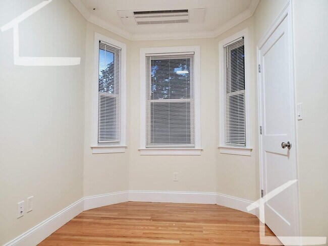 Foto del edificio - 14 Harris St