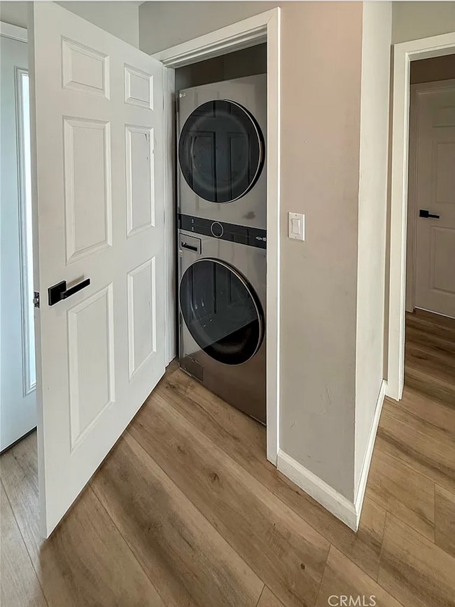 Foto del edificio - 10430 Densmore Ave