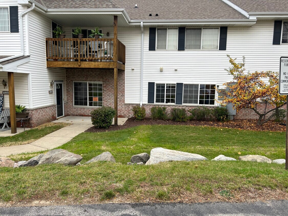 Primary Photo - 14976 W Arrowhead Ln