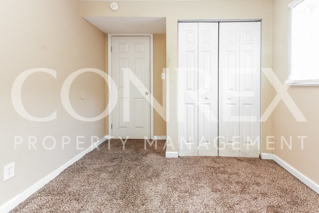 Building Photo - CALL FOR DETAILS 317-793-3770