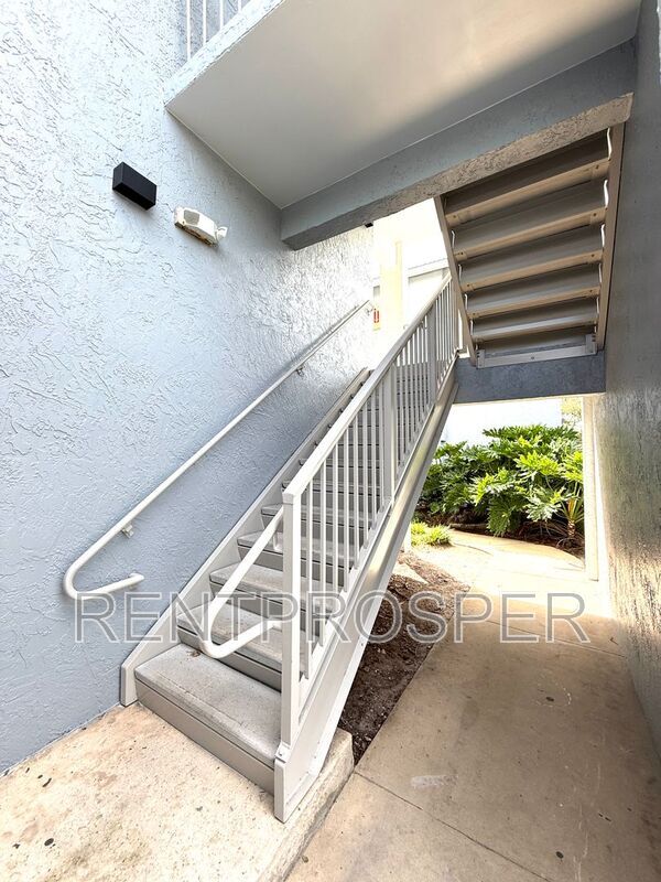 Foto del edificio - 122 Water Front Way