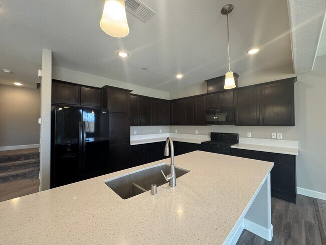 Foto del edificio - South Reno Condo with Gorgeous Views of Si...