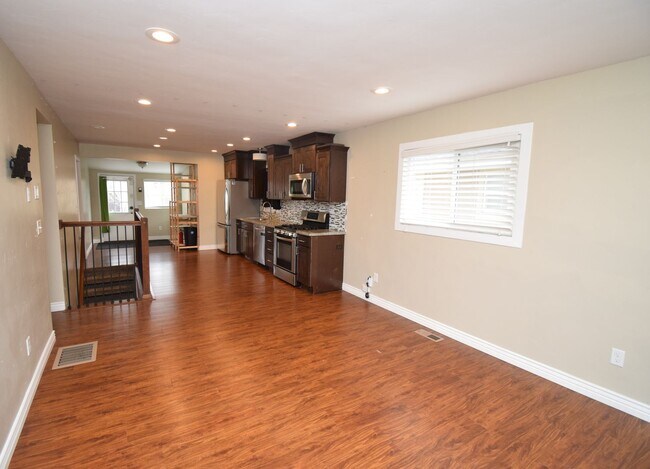 Foto del edificio - Wonderful 3 Bedroom 2 Bath Home in Salt Lake City!