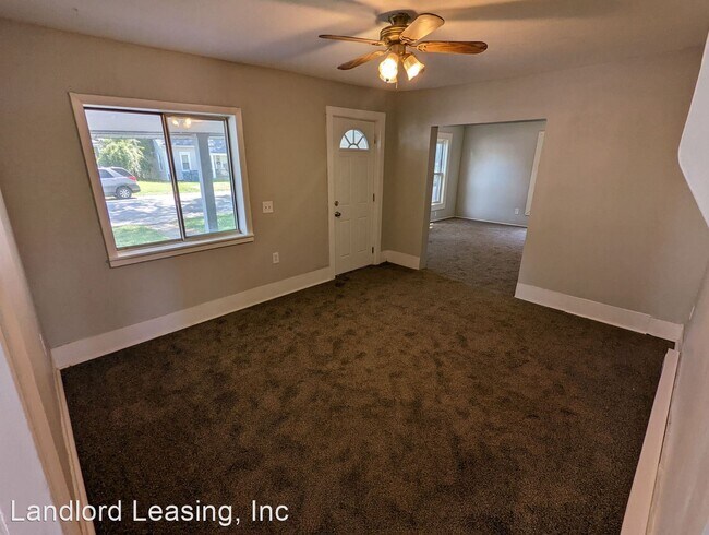 Building Photo - 3 br, 1.5 bath House - 326 W. 8th Street