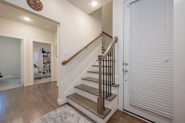 Foto del edificio - 3904 Tulane Oak Dr