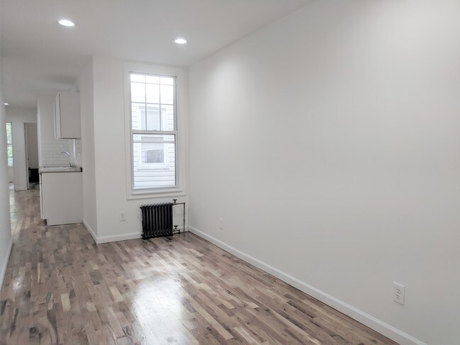 Building Photo - 67-21 60th St