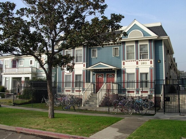 Foto del edificio - Queen Anne Townhomes