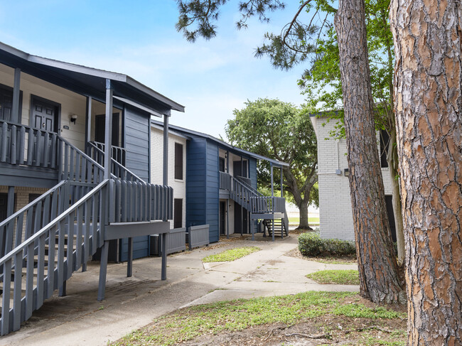 Building Photo - Palm Village