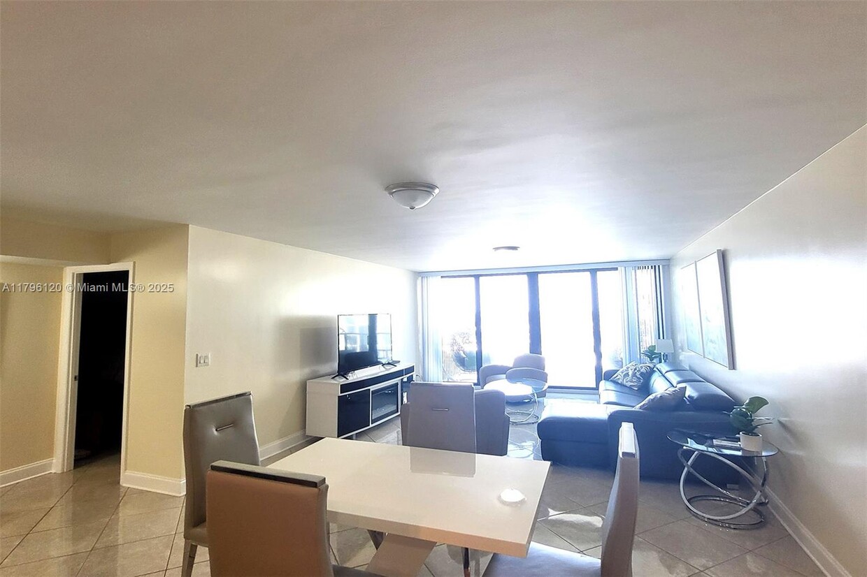 Foto principal - 2101 S Ocean Dr
