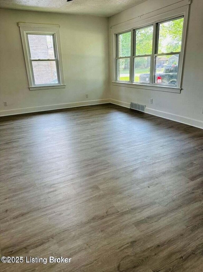 Foto del edificio - 4105 North Ln