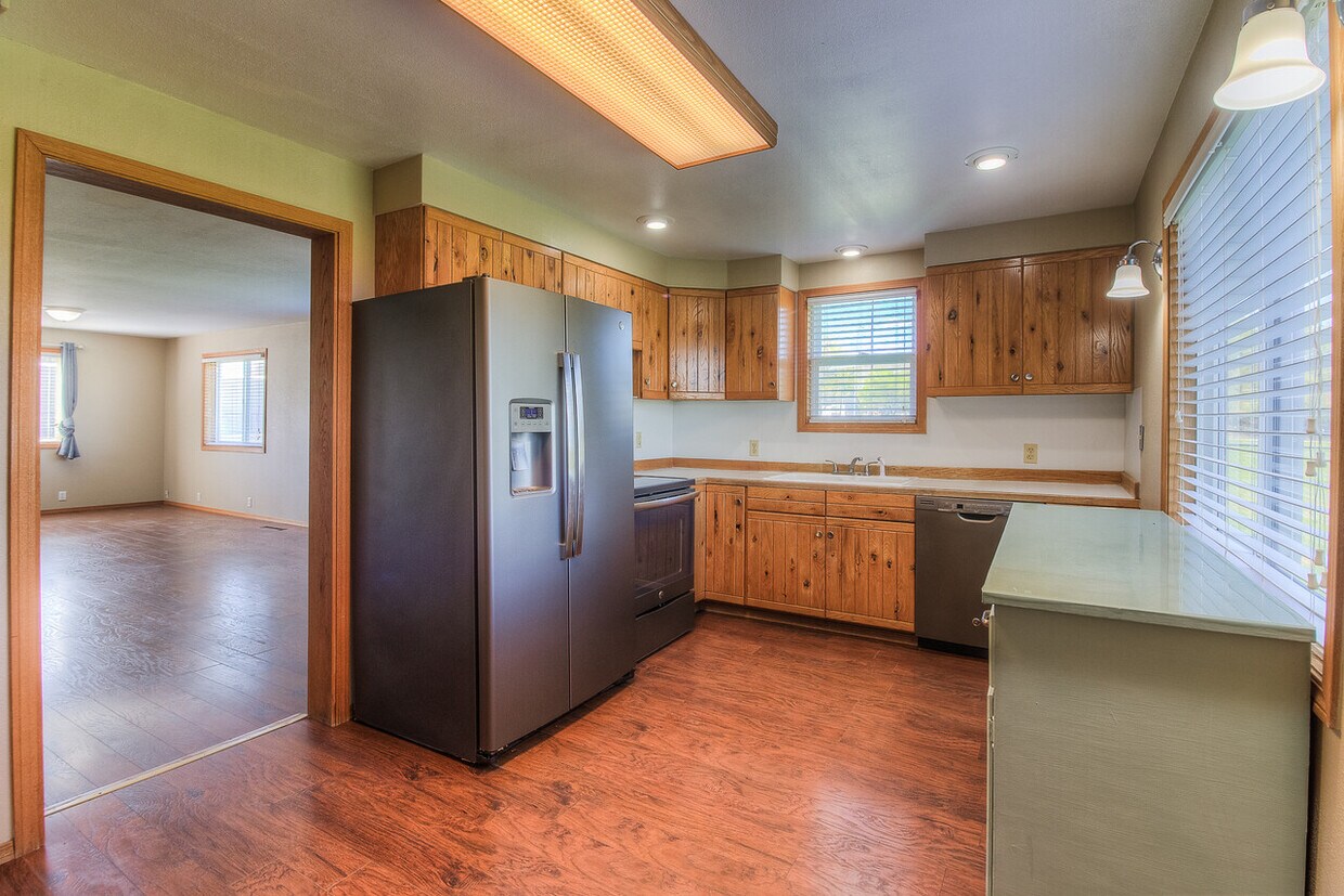 Foto del edificio - 96th Ave