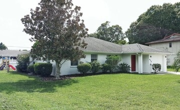 Building Photo - 415 48th St W