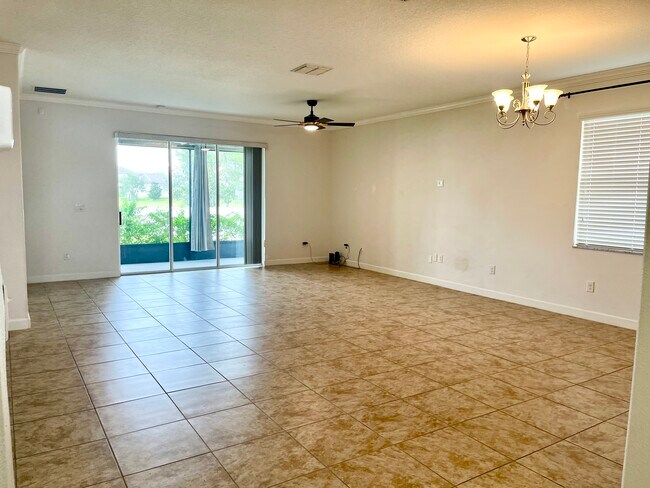 Building Photo - 1802 Thetford Cir