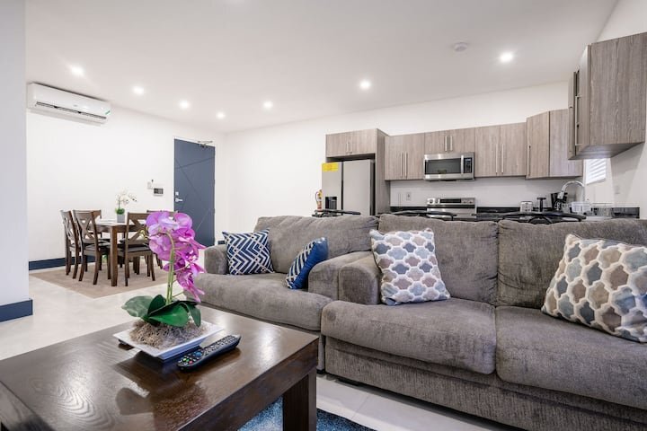 Foto del edificio - 2200 N Interstate 35E