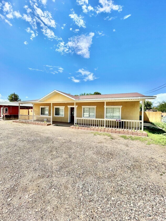 Foto principal - 3866 W Main St