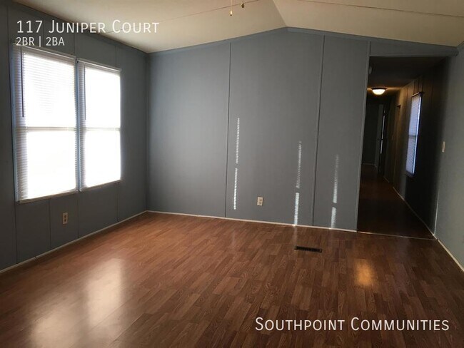 Building Photo - 117 Juniper Ct