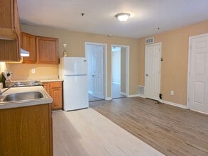 Building Photo - 3209 Miller Rd