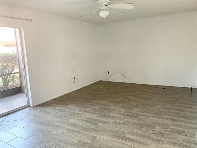 Building Photo - 1176 Paseo Del Mar