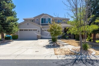 Building Photo - 1396 Meadow Ranch St