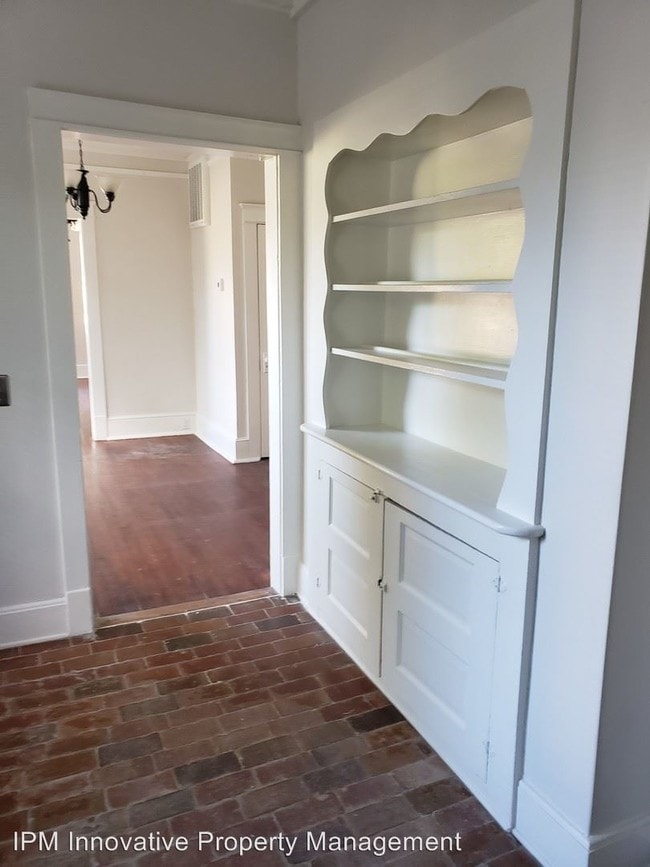 Building Photo - 4 br, 2 bath House - 701 South Coit Street