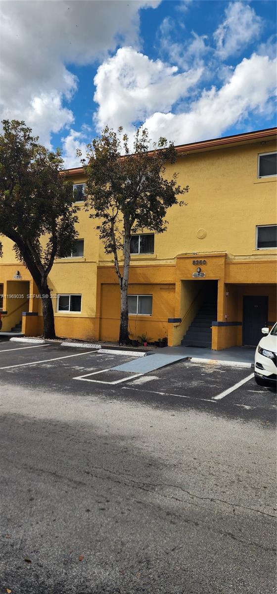 Foto del edificio - 8250 SW 149th Ct