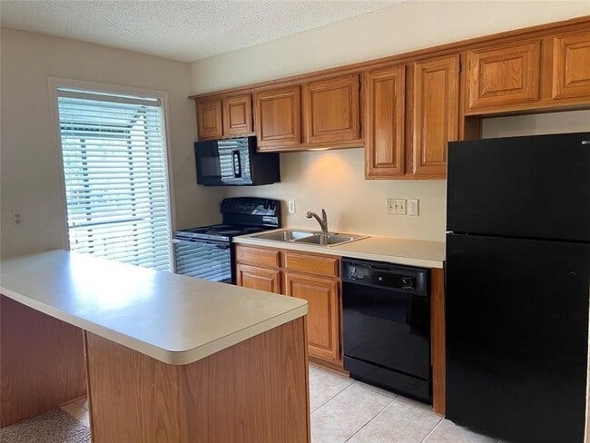 Building Photo - 1311 Antoine Dr