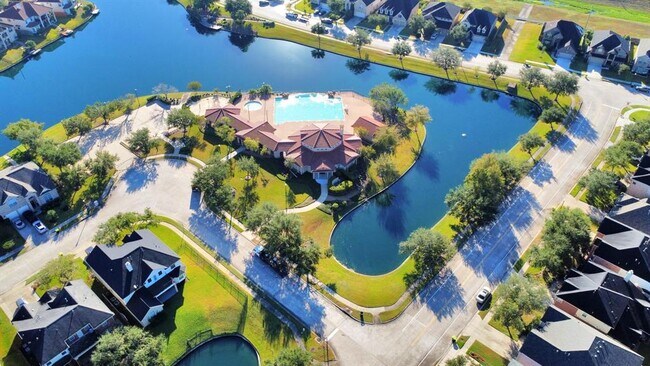 Foto del edificio - 3031 Blue Lagoon Ct