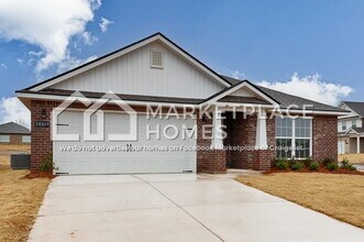 Building Photo - 14163 Nursery Dr