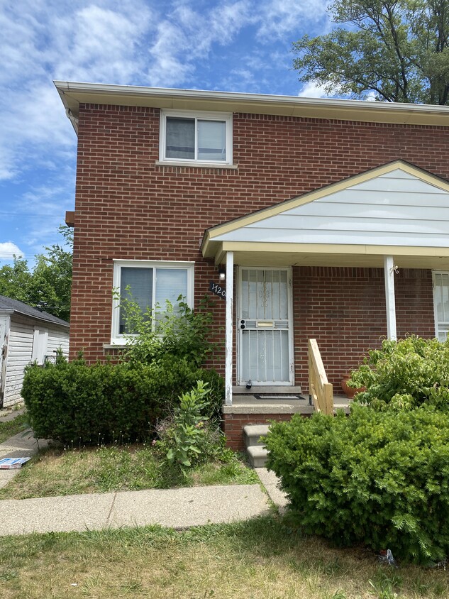 Primary Photo - 17204 Birchcrest Dr