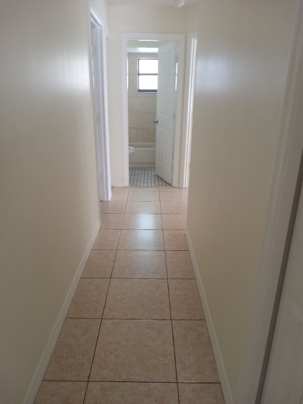 Building Photo - 761 Maderia Ct