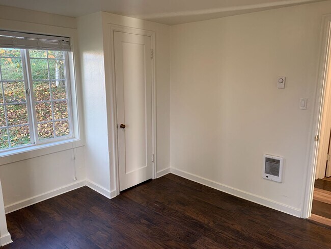 Foto del edificio - ~2 Bedroom House in Winston~