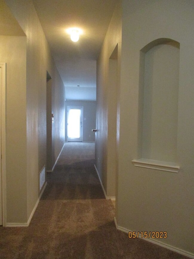 Building Photo - 5413 Chinkapin Ln