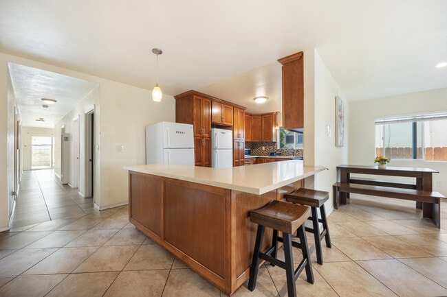 Building Photo - 8400 Grape St