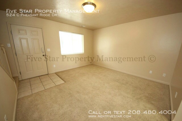 Building Photo - 524 Pheasant Ridge Dr