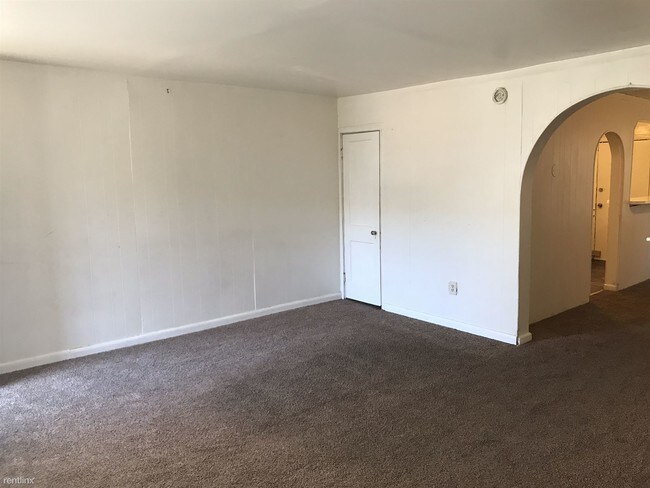 Foto del edificio - 3 br, 1 bath House - 5105 Chalgrove Ave